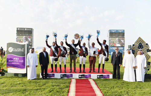 L’équipe Qatari victorieuse : Ali Yousef Al Rumaihi, Khalid Al Emadi, le Chef d’Equipe Willem Meeus, Bassem Hassan Mohammed, le coach, Jan Tops, le Sheikh Ali Bin Khalid Al Thani (FEI/Richard Juilliart)
