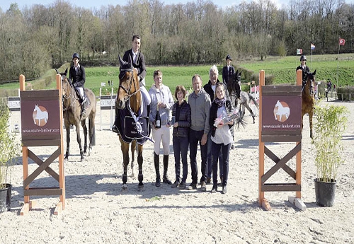 Antoine Courpied sur son cheval Soleil Levant remporte le Grand Prix**, 2e Jérémy Le Roy avec Saga de Romilie et 3e Stéphanie Hennequin/Quizz du Rivage (© Les Garennes/ouest-image.com)