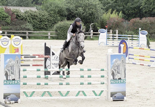 Nouvelle victoire de Sébastien Tence et Azaria Dinero dans la catégorie des 6 ans (Mylord Carthago et Noire de Tame par Drakkar des Hutins) (© P. Gourdin)