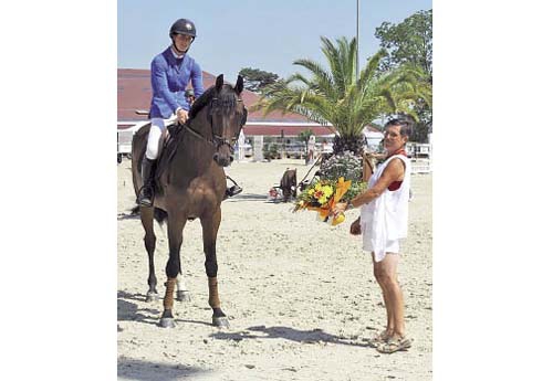 Alexa Ferrer remporte le Grand Prix dominical avec A Vie du Calvaire