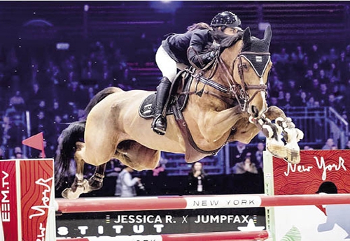 La jeune cavalière nordiste Nina Mallevay et Vendredi Un Prince (© jump fax)