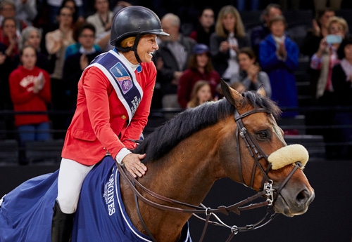 l'Américaine Beezie Madden et l'étalon Breitling LS restent invaincus (Photo FEI/Liz Gregg)