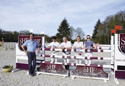 Lauréats et Eric Angot Président Derby Compiègne