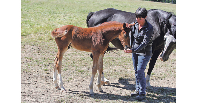 Avec Karma et sa mère adoptive