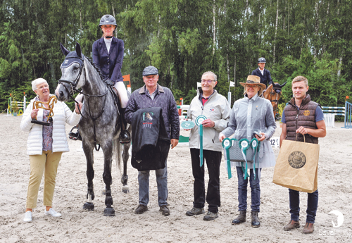 Grand Prix 7 ans Elise Lesage/Daenerys (© Cavalimage)