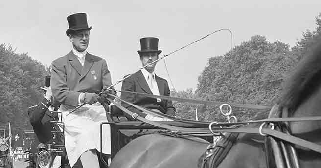 Le Prince Philip, le Duc d'Edimbourg, le plus ancien Président de la FEI (1964 - 1986)