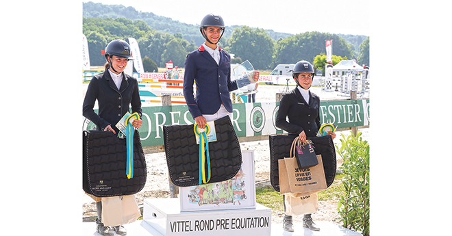 Le podium As Jeunes 1 : 1er Jules Perrin, 2e Carla Hassoun, 3e Emma Calandrini