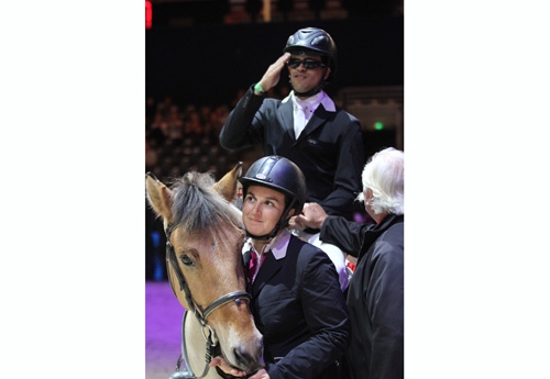 Salim Ejnani lors de son dernier concours avec son poney Ivoire qui part en retraite