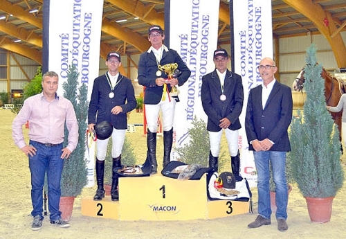 François Giffon en tête du podium Pro