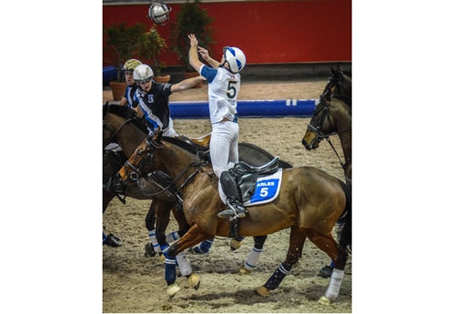 Mikel Le Gall sur L'Hammamet pour l’équipe d’Arles HCC (© Olivia Kohler)