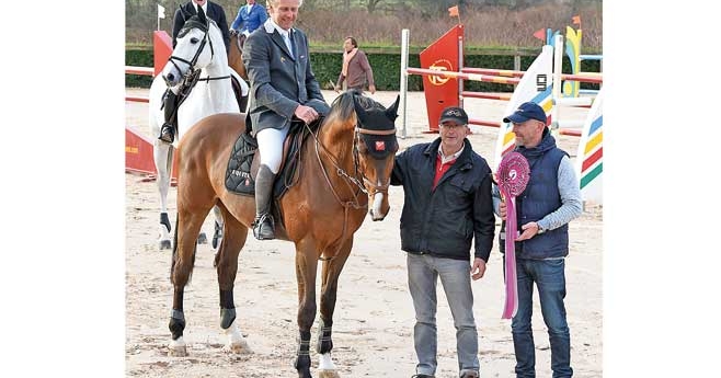 Vincent Feuillerac recevra la palme du Grand Prix Pro 1 dominical (© Patrick Jean)