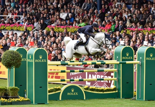 Deuxième, Daniel Deusser et Cornet d’Amour (© Rolex/Kit Houghton)