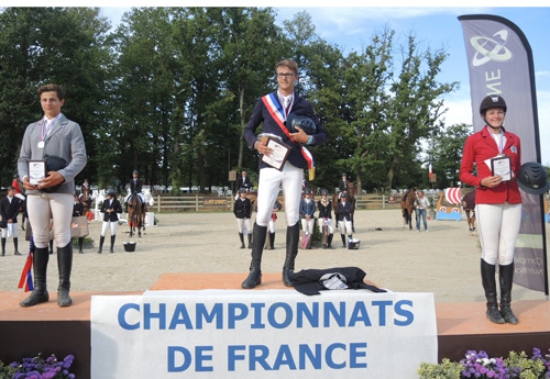 Le Sarthois Paul Benguigui est devenu vice-champion de France amateur élite jeune sur ses terres au Pôle Européen du Cheval. (Photo S. Proust)