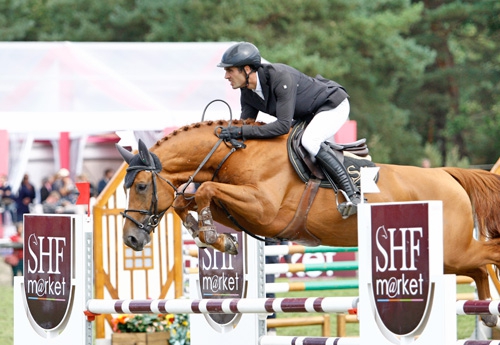 Away Semilly/Olivier Martin