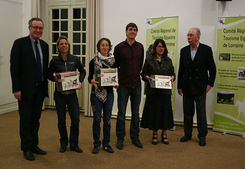 Les trophées remis par M. Lemoine et Jean-Louis Pinon