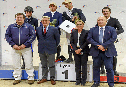 Le podium de l'avant dernière étape