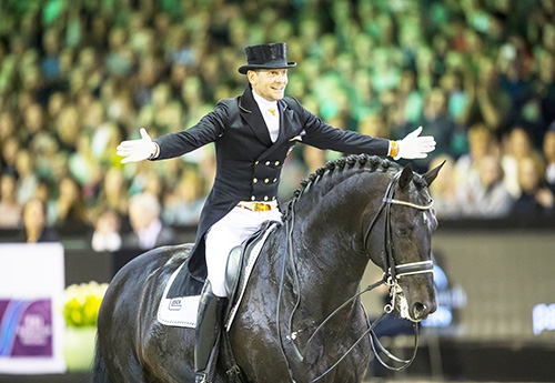 Edward Gal radieux après sa performance, deuxième avec Glock's Zonic, 10 ans (Photo FEI/Leanjo de Koster DigiShots)