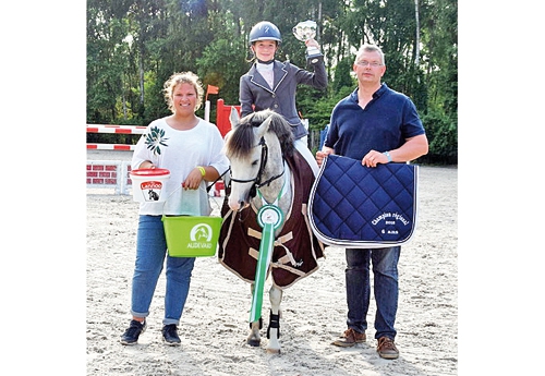 Carabs du Marquais/Jade Claeys, Arnaud et Jeanne Masquelier