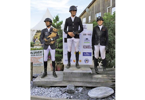 Sofian Misraoui, Elora Schmitter et Arnaud Barbier composent le podium du GP Pro 2 (© Sophie Girardin)