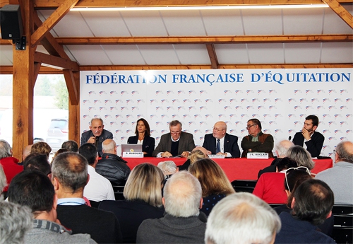 De gauche à droite : Jean-Pierre Blache, président du CNTE, Sophie Dubourg, Serge Lecomte, François Albertini, secrétaire général de la FFE, Jean-Luc Auclair, trésorier adjoint de la FFE et Frédéric Bouix, délégué général de la FFE (© FFE/EB)