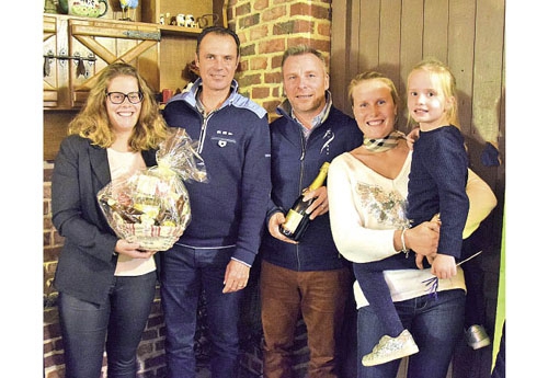 Margaux et Tiphaine Desmarez, Jeanne Lefevre Desmarez (Haras de l’Ermitage), Cédric Angot, Olivier Messiant (Antares)