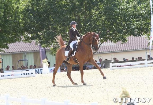 Charlotte Chalvignac et Lights of Londonderry Champions de France Pro Elite (© FFE/PSV)