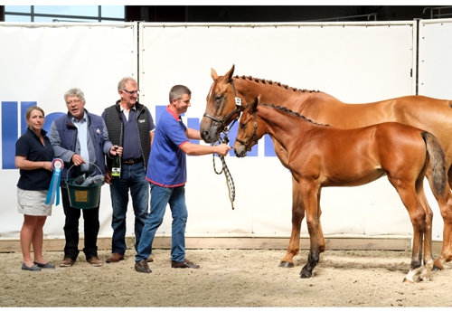 Jade de la Butte, 1re des femelles