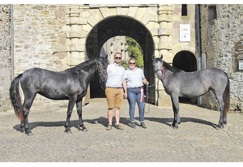 Honey Moon d’Obilim et Ibiza des Noyers avec Manon Blary et Florent Gossart au National Connemara Pompadour (Crédit Manon Blary)