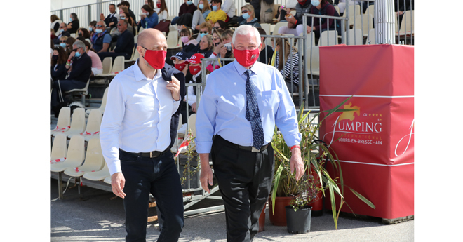 Alain Landais et le maire de Bourg (© ER)