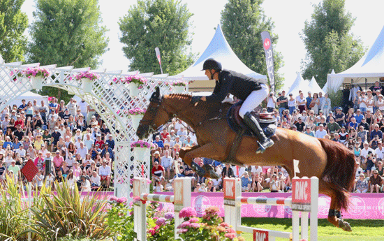 Après sa 4è place du CSI5* de Dinard avec Bulgarie d'Engandou, Kevin remporte les 2 Qualifs du LGCT5* de Berlin avec un autre cheval de Bruno Rocuet, Iliade KDW Z (Photo ER)