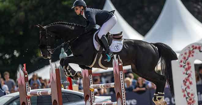 Axel Van Colen (déjà vainqueur vendredi avec Veyron) et Done’di Amore s'emparent de l'épreuve majeure de samedi (©Nicolas Hodys)