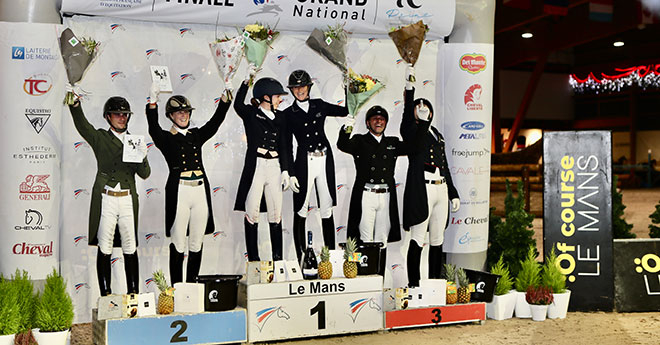 Le podium du dressage