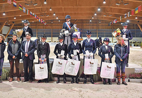 As jeunes juniors : 1. M. Juglaret/Caporal de Massa, 73,880; 2. C. Coquerelle/Chicco, 68,898; 3. M. Hebras/Senorita Rosa, 68,563