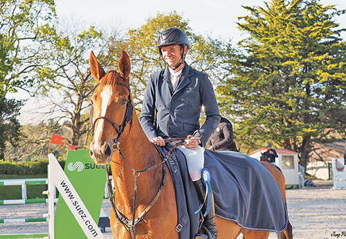 Bernard Briand Chevalier, ici avec Venus du Reverdy remporte les deux GP Pro 2 1,30m, vendredi et samedi (© Jump PIx)