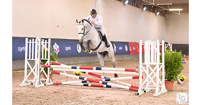 Joris des Monceaux (Untouchable, Kwpn et Belya des Monceaux x Mozart des Hayettes, sBs) appartenant à sa naisseuse Chantal Magdelaine remporte les 3 ans (© Photos Les Garennes)