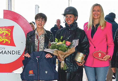 Axelle Lagoubie s’offre un beau doublé dans l’Amat/Pro du dimanche 27 mai (© Equi-Normandie)